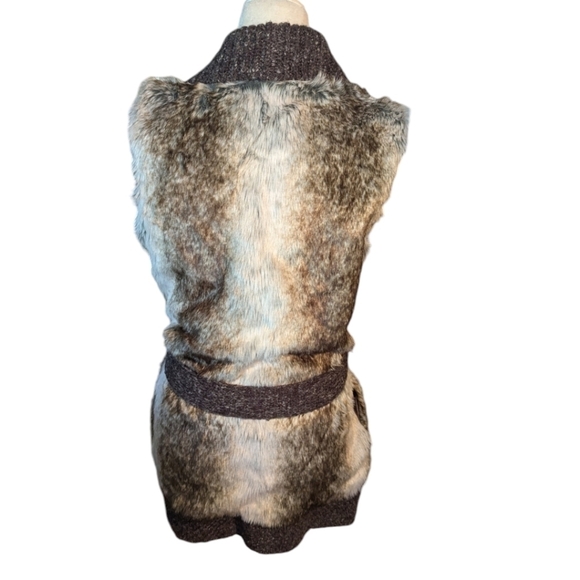 Cripple Creek Fur Vest brown/Tan Chic faux fur sweater knit belted NWT Sz M - Picture 3 of 11